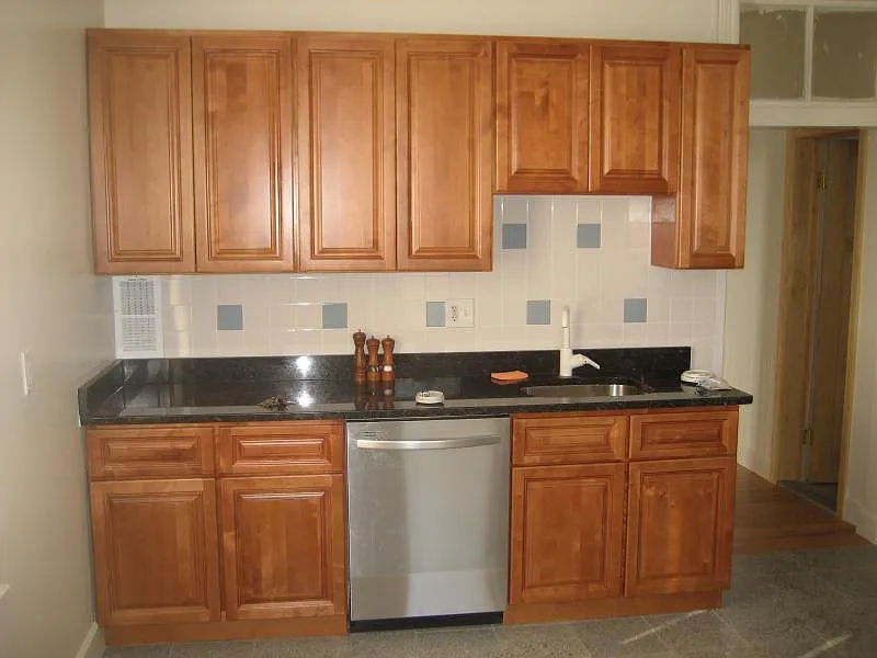 eik a - 190 Highland St #3