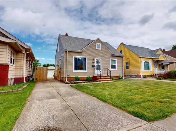 6714 Ridgewood Ave, Parma, OH 44129