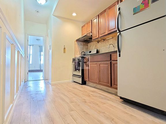 5th image of 251 Bushwick Ave #2F
