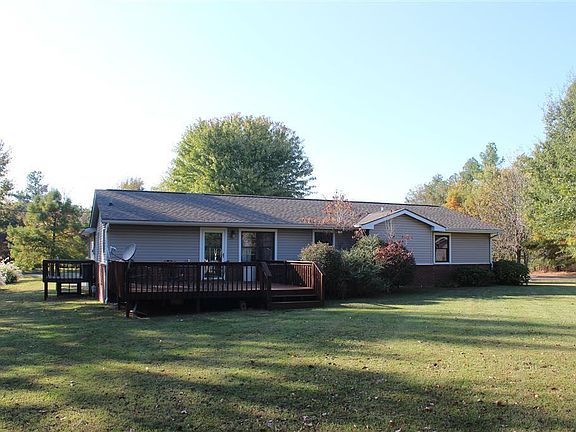 2nd image of 131 Green Oaks Ln