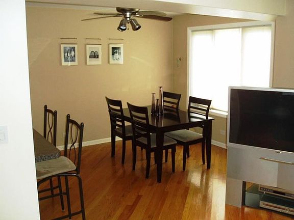4th image of 6588 N Northwest Hwy APT 1S