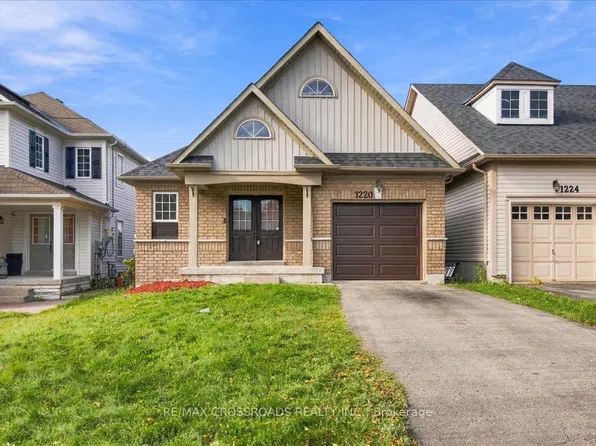 1220 Langley Cir, Oshawa, ON L1K 0E2