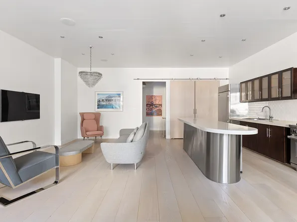 8 East 68th Street image 7 of 11