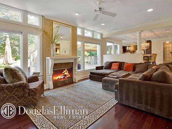 4th image of 11 Kristi Ln