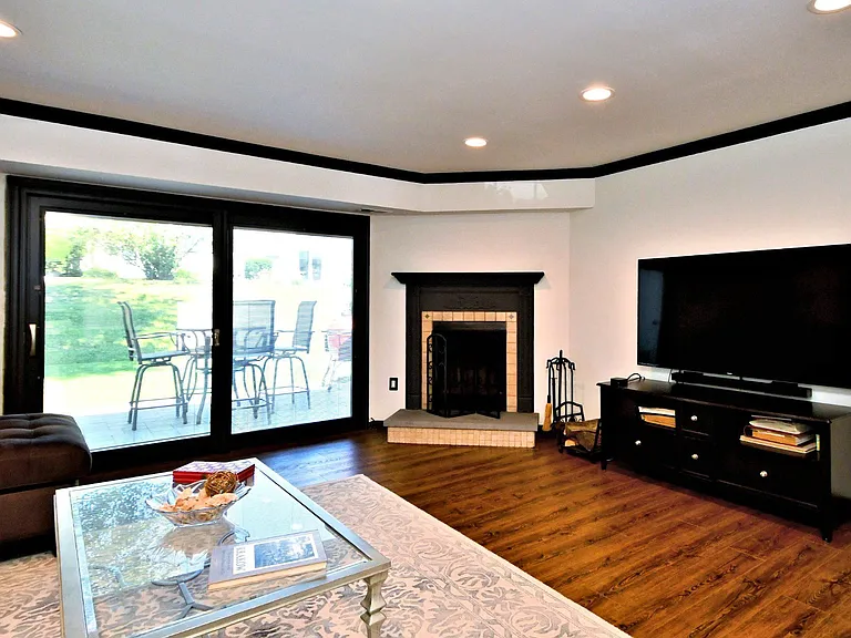 615 Piedmont Ct — Photo 16