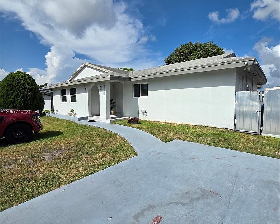 1st image of 16884 SW 109th Ct