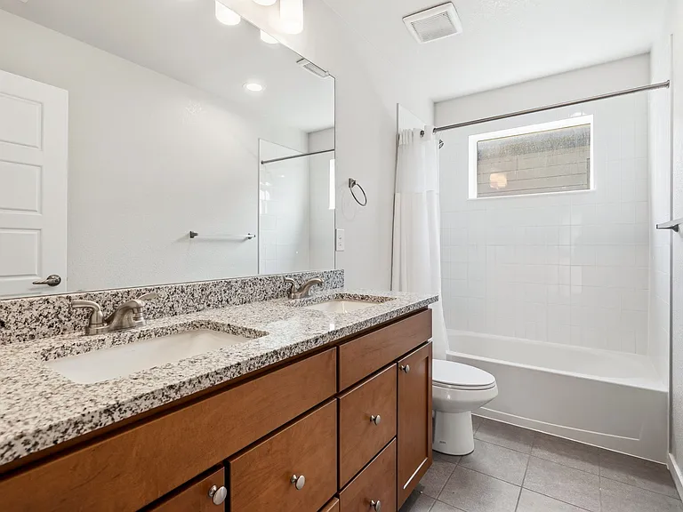 137 Mohawk Cir — Photo 32