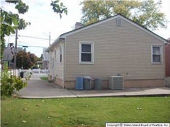 2nd image of 97 Laconia Ave