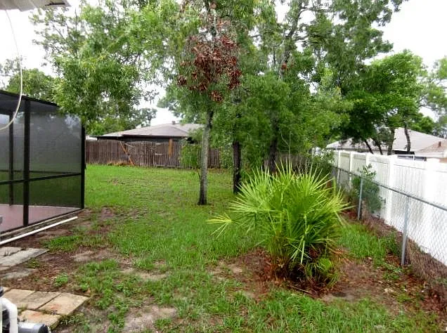 11348 Linden Dr — Photo 21