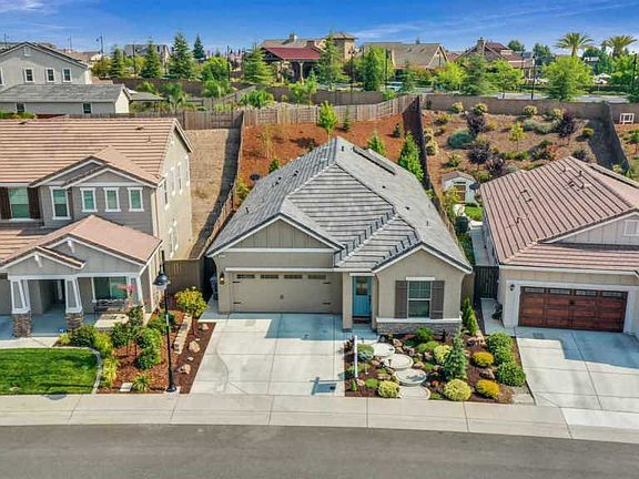 5th image of 822 Baronial Ln