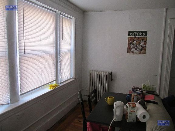 4th image of 1619 Commonwealth Ave APT 17A