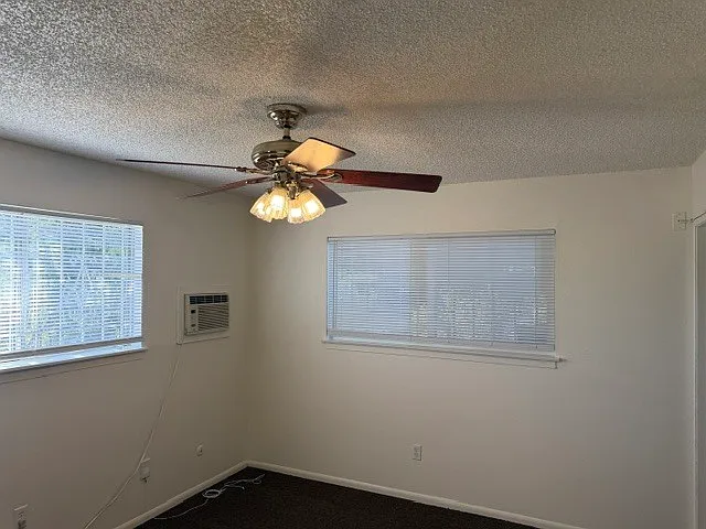 3048 Harris Ave — Photo 13