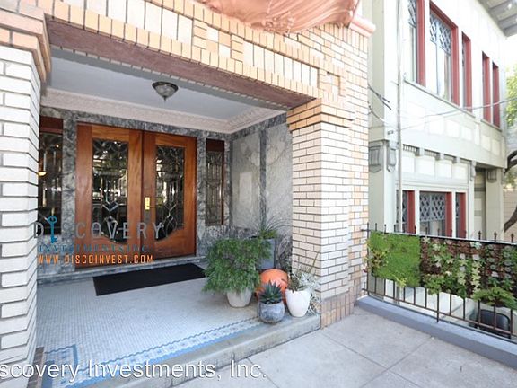 2nd image of 1159 Green St APT 5