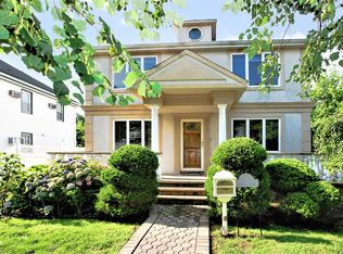 2442 Amherst St, East Meadow, NY 11554