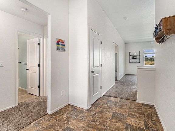 3rd image of 586 Cherryridge Dr