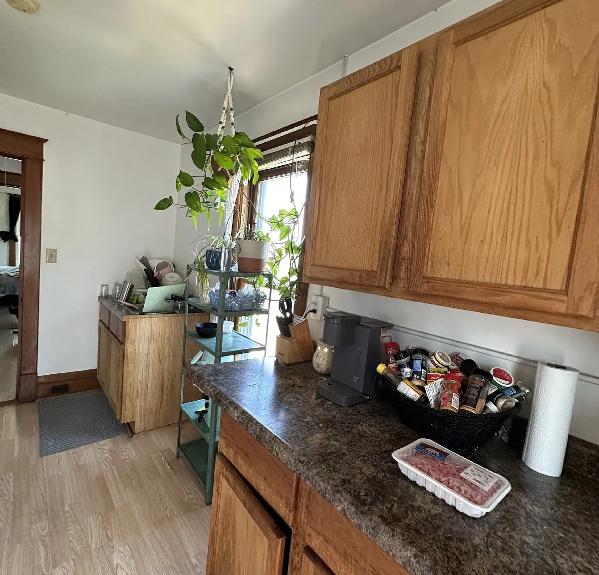 2 bed, 1.0 bath, $525 — Photo 4