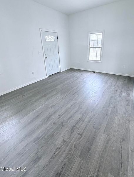 5th image of 215 Palmer Avenue