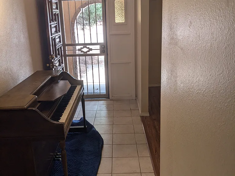 Reverse View of Front Entryway