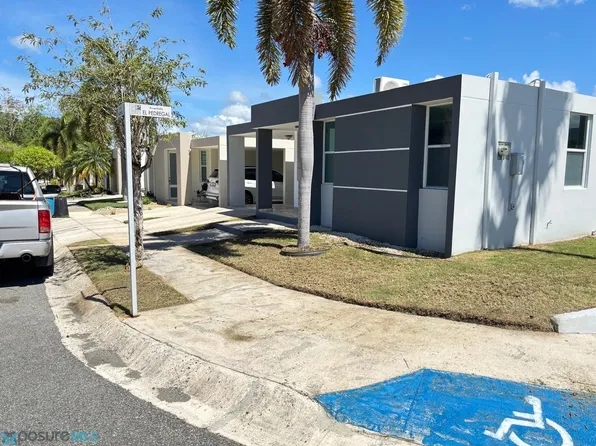 J 97 Calle Marmol, San German, PR 00683