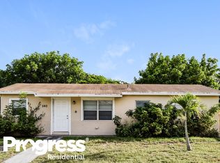 540 SW 10th Ct, Deerfield Beach, FL 33441