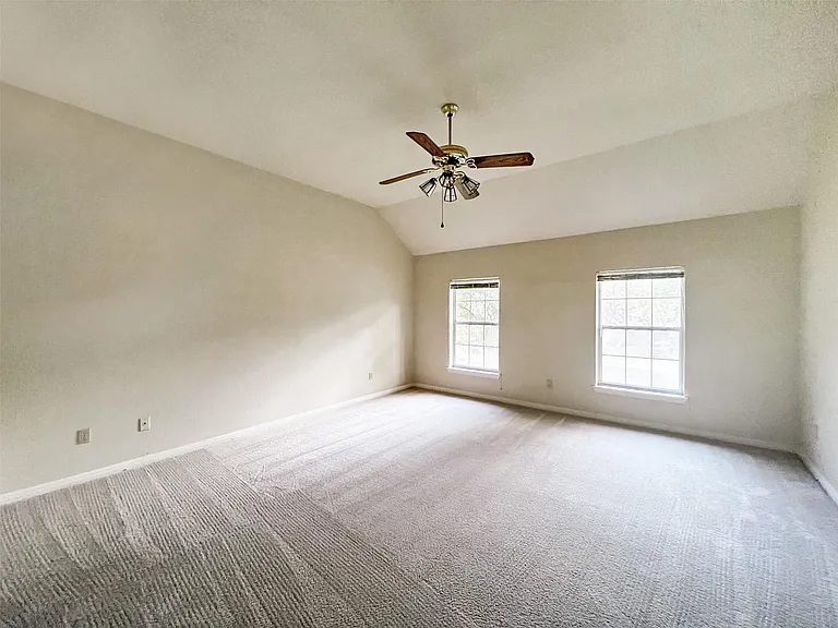 6204 Old Harbor Ln — Photo 15