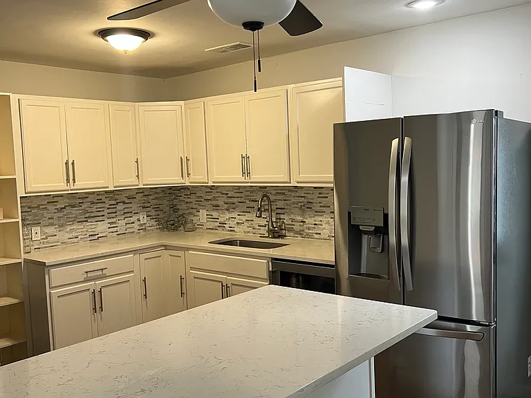 1826 Ferndale Ave — Photo 16