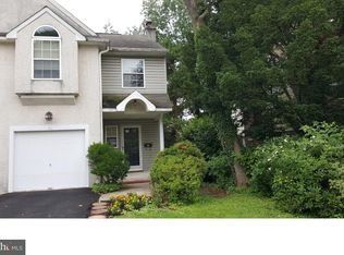 91 Runnymede Ave, Jenkintown, PA 19046