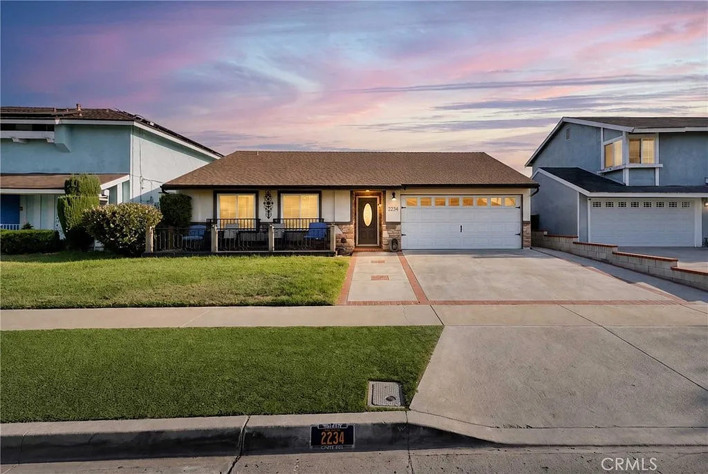 4 bed, 1864 sqft, $5,500 — Photo 3