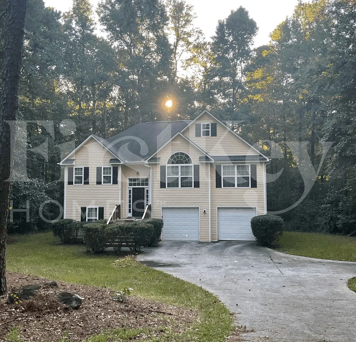 3 bed, 3.0 bath, 1881 sqft, $2,280 — Photo 1