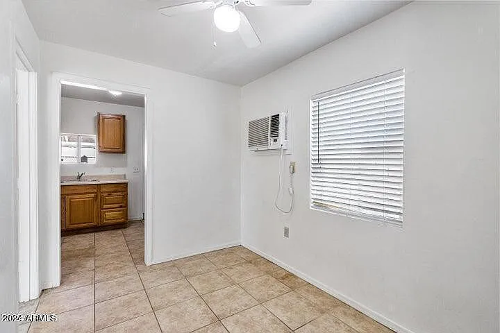 412 W 9th St — Photo 7