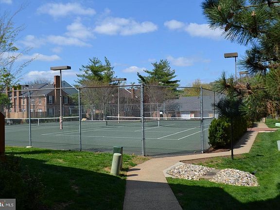2nd image of 2582 S Arlington Mill Dr APT C