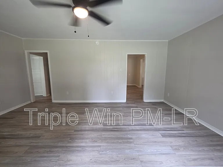 104 E Georgia St — Photo 12