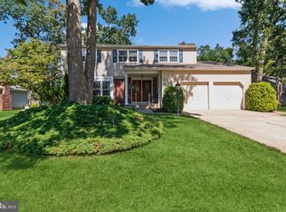 305 Candlewood Ln, Mount Laurel, NJ 08054