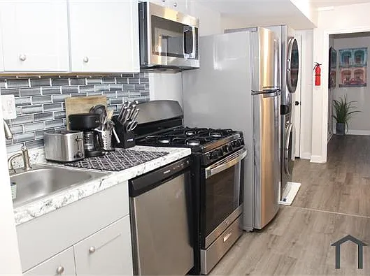 1607 Levis St NE #1 — Photo 12