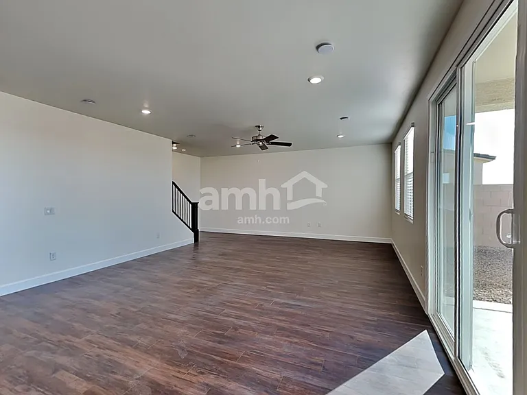 897 Heritage Blvd — Photo 7