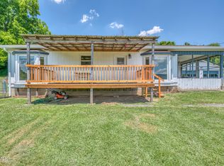 121 Ralph Garland Ln, Unicoi, TN 37692