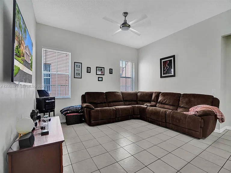 938 Bluewood Ter — Photo 20