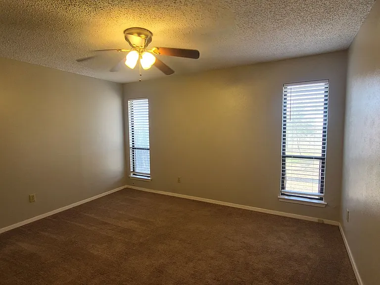 13112 Lamplight Village Ave — Photo 14