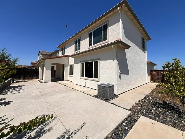 9001 Solar Point Dr #1 — Photo 4