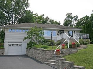 12 Lynwood Pl, Madison, NJ