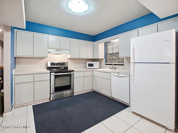 5th image of 1282 Hedgecoth St NW