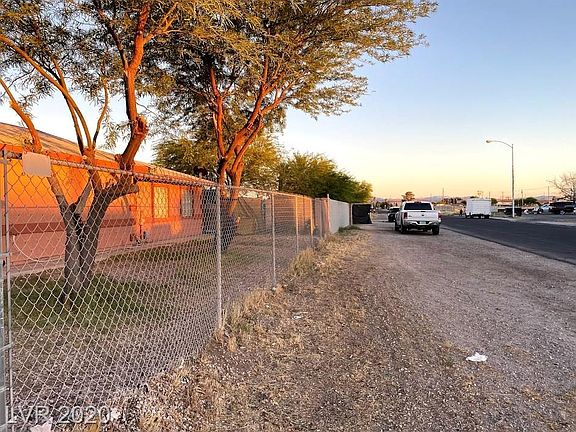 2nd image of 5201 Kell Ln