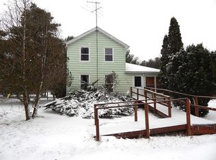 12120 Long Lake Dr, Sparta, MI 49345