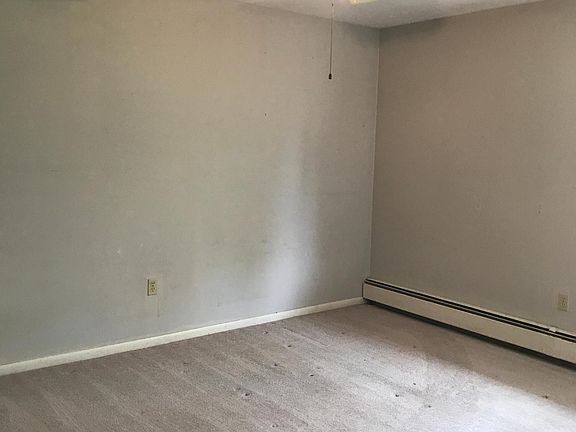 4th image of 23833 David Dr Unit 202