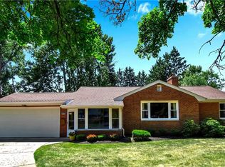 152 Windermere Rd, Lockport, NY 14094