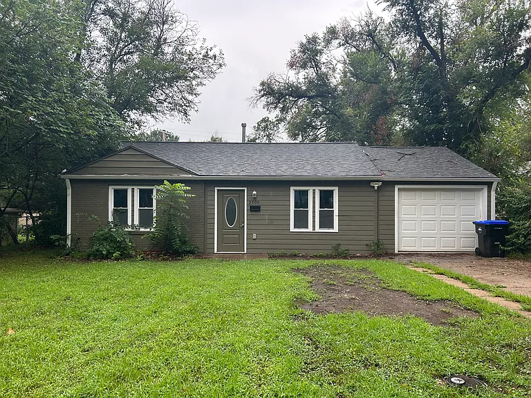 2509 SW Valley Brook Ln — Photo 1