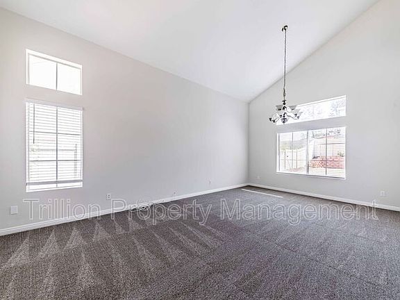 4th image of 39518 Salinas Dr