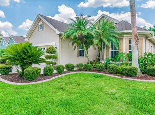 9607 Greenpointe Dr, Tampa, FL 33626