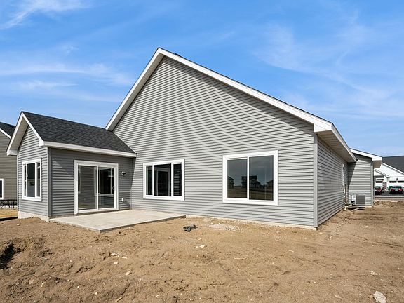 3rd image of 8640 Edmonson Way NE