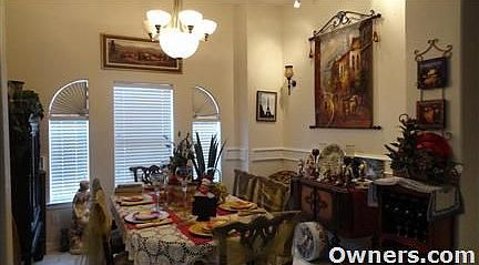 5th image of 827 Quail Hollow Dr